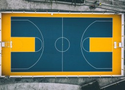 排列五体育中心_跨越半世纪赤诚相随，马德里竞技俱乐部为功勋老会员颁发荣誉纪念章